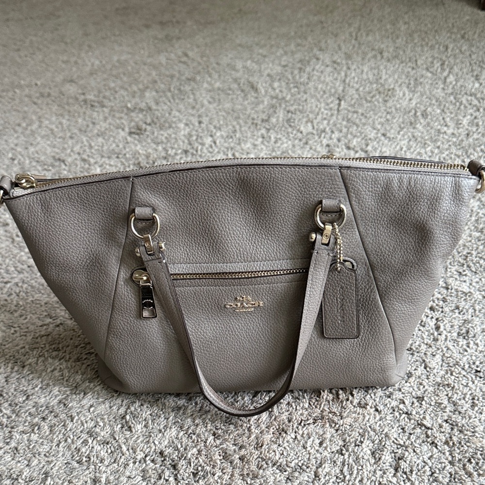 Coach Gray Leather Shoulder Bag